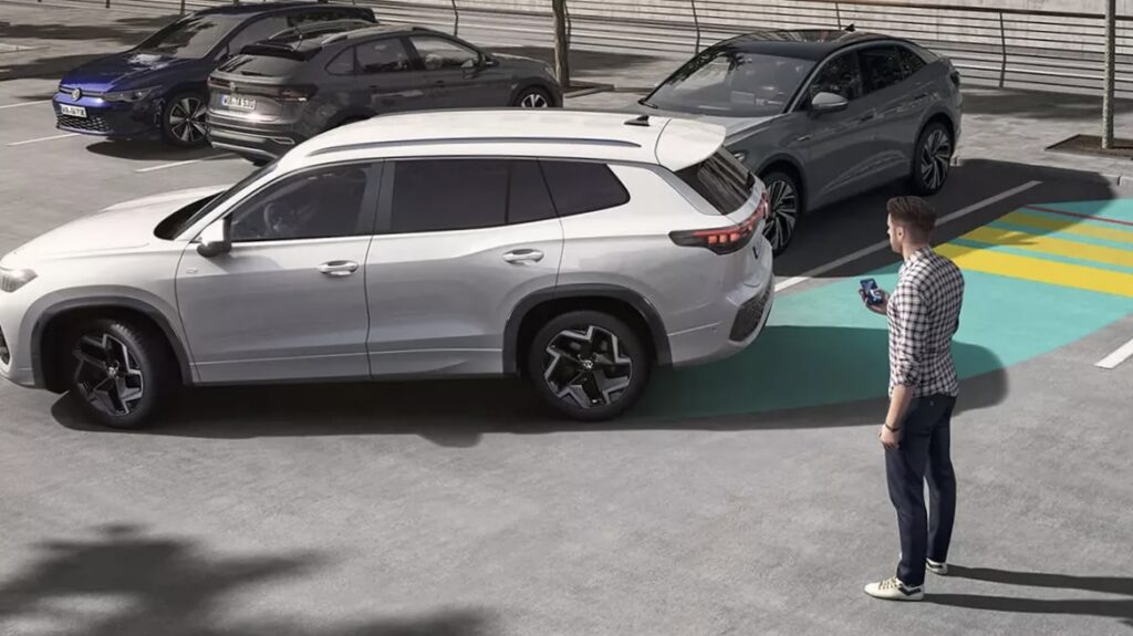 Volkswagen Tayron R Line Mileage And Engine Details 2026