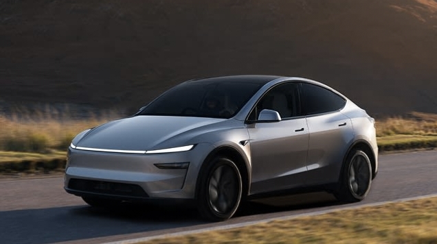 Tesla Model Y LWB India Launch Details 2026